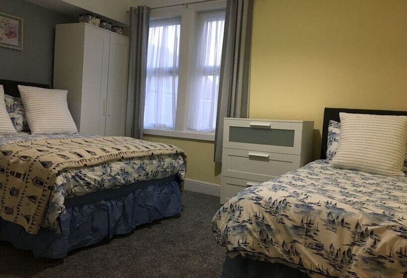 חדר משפחתי, Brene