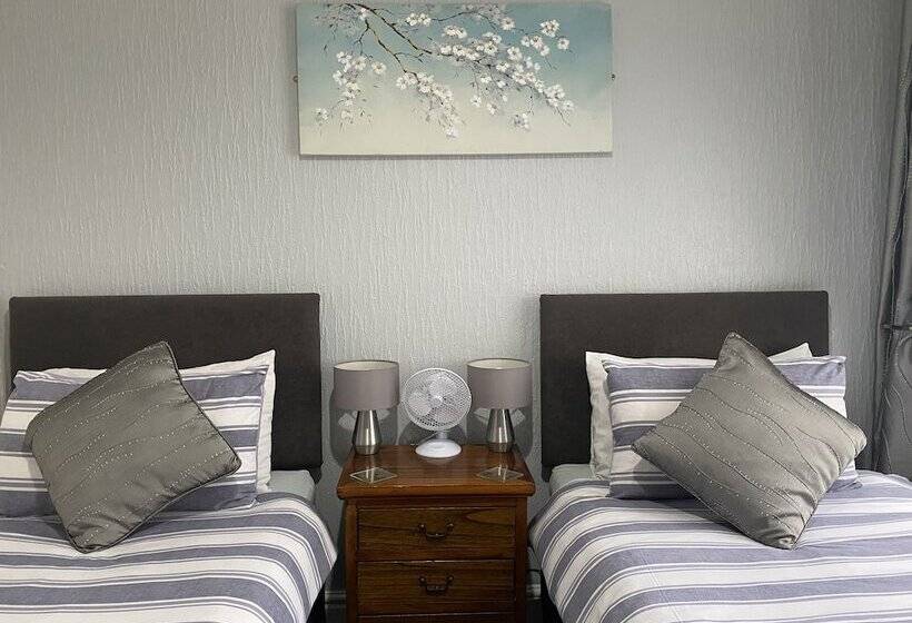 חדר סטנדרט, Brene