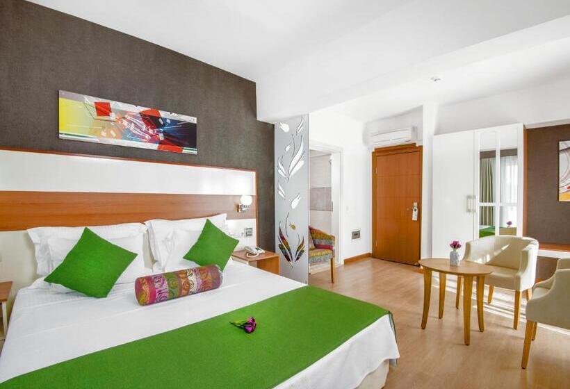 豪华房间, Ege Tulip