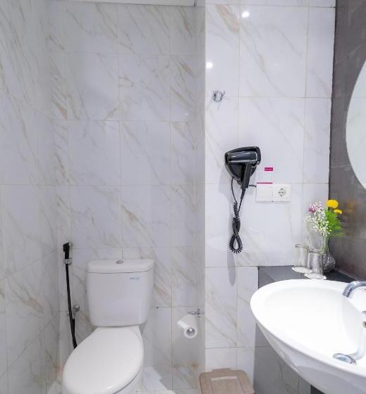 附加标准房间, Brits Hotel Puri Indah