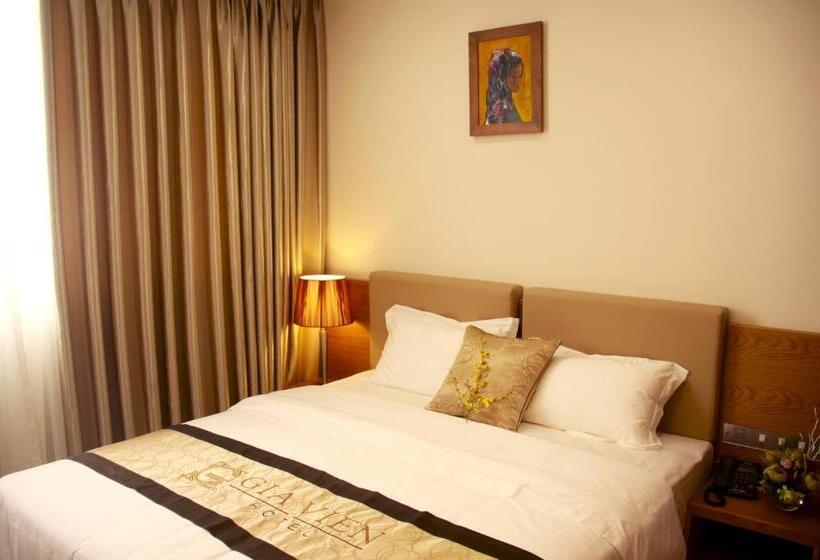 اتاق لوکس, Gia Vien