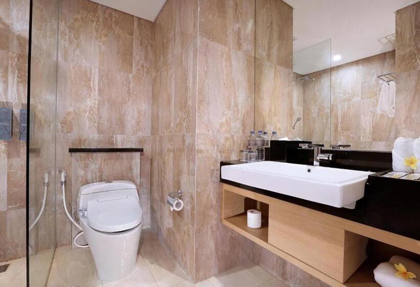 סוויטת ג'וניור, Harper Malioboro Yogyakarta By Aston