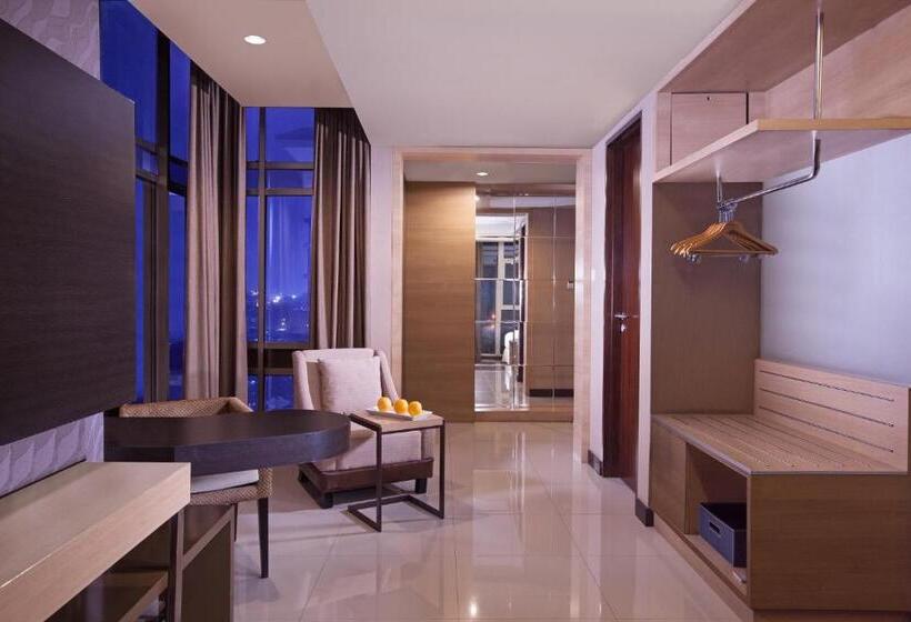 סוויטת ג'וניור, Harper Malioboro Yogyakarta By Aston