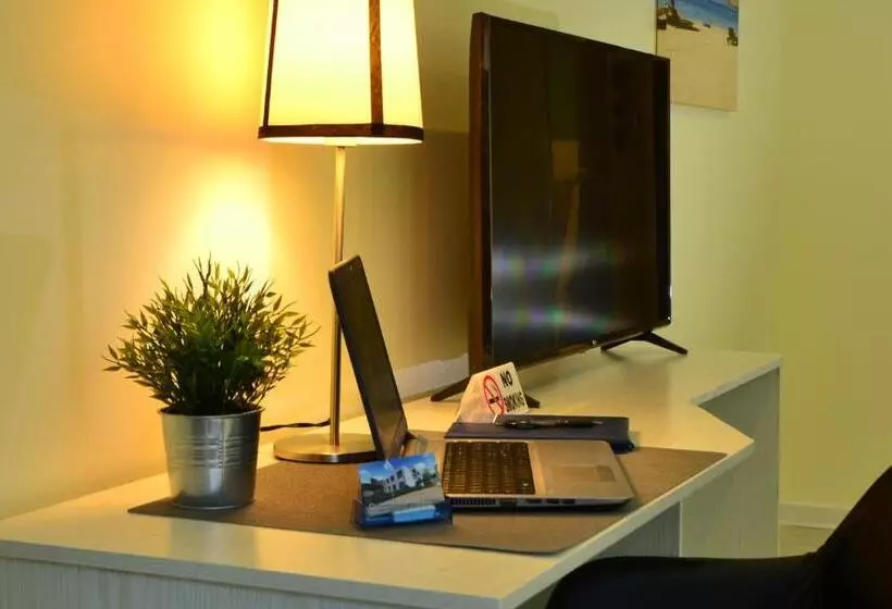 اتاق استاندارد با بالکن, Quints Travelers Inn