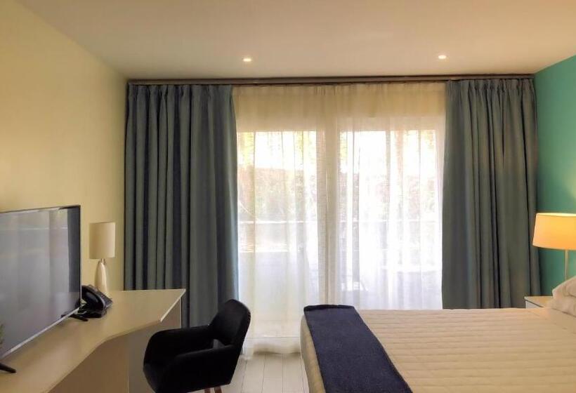 اتاق استاندارد با تخت بزرگ, Quints Travelers Inn