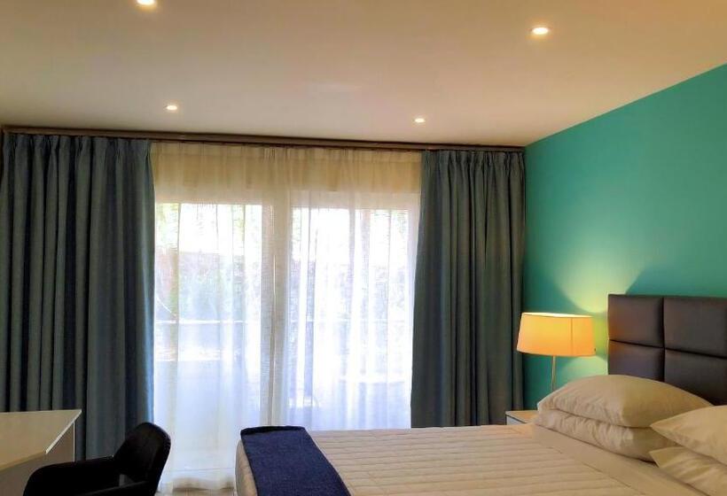 اتاق استاندارد با تخت بزرگ, Quints Travelers Inn