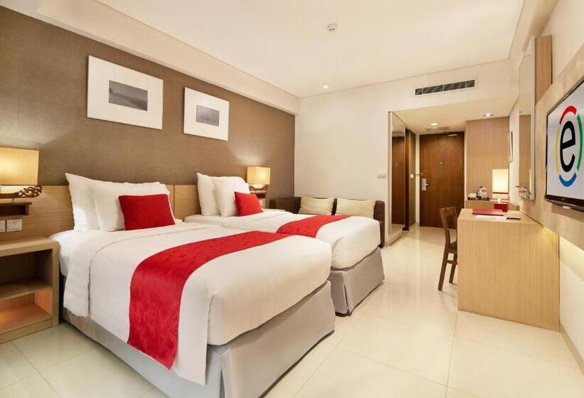 Pokój Deluxe Widok Basen, Ramada Encore By Wyndham Bali Seminyak