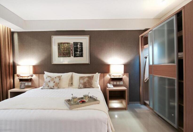 Pokój Deluxe Widok Basen, Ramada Encore By Wyndham Bali Seminyak