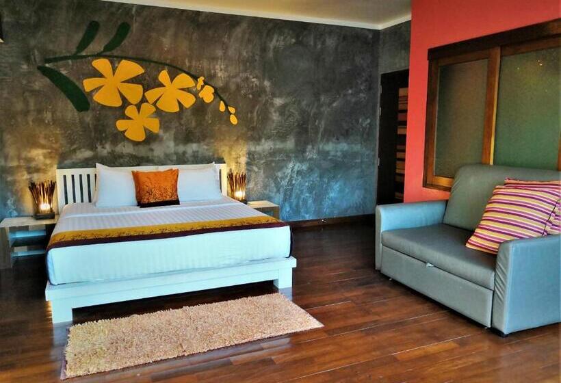 Medencére Néző Deluxe Szoba, Sairee Hut Resort Koh Tao