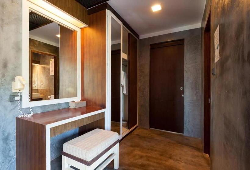 Deluxe Szoba, Sairee Hut Resort Koh Tao