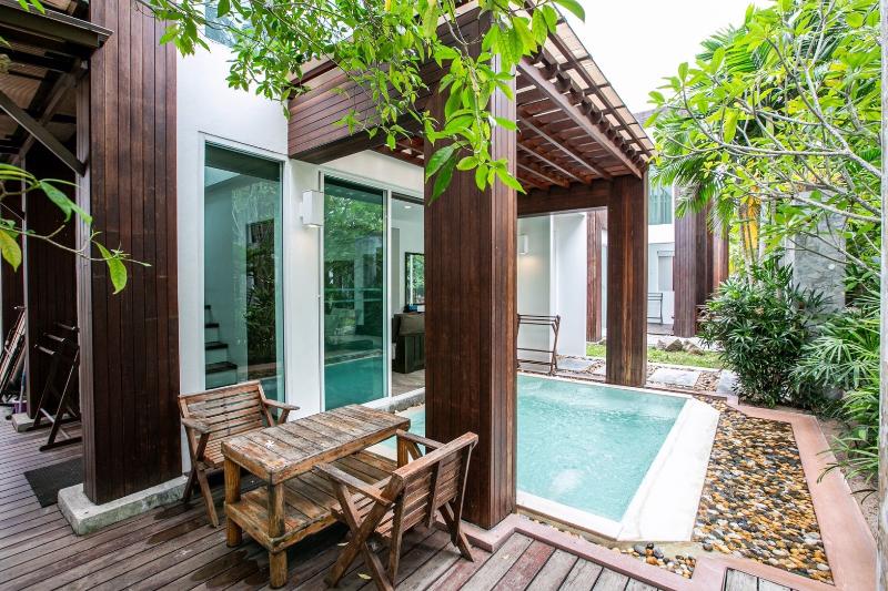 Villa 1 Hálószoba Uszodával, Sairee Hut Resort Koh Tao