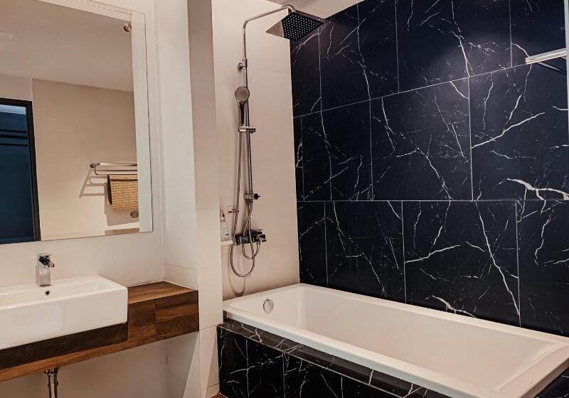 Családi Szoba, Sairee Hut Resort Koh Tao