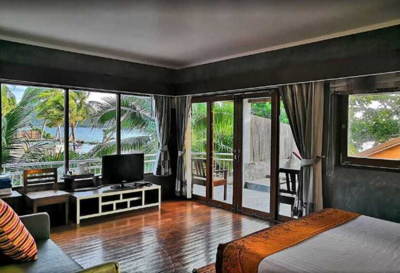 Medencére Néző Deluxe Szoba, Sairee Hut Resort Koh Tao