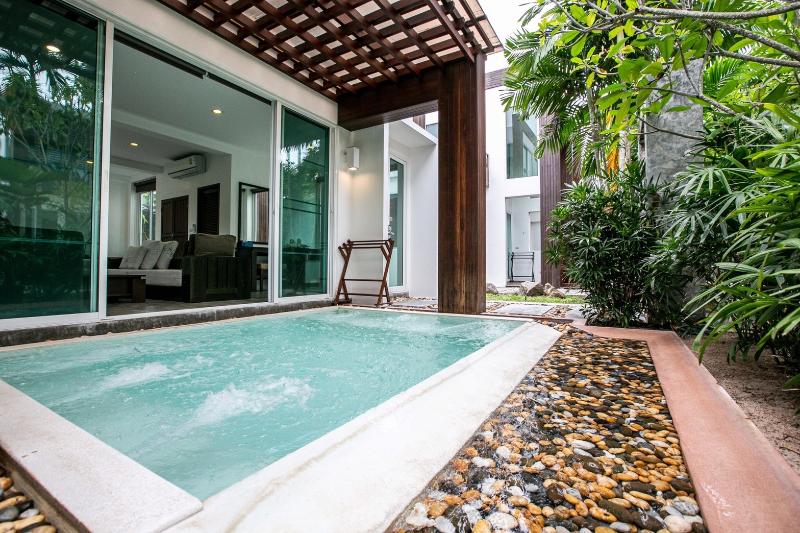Villa 1 Hálószoba Uszodával, Sairee Hut Resort Koh Tao