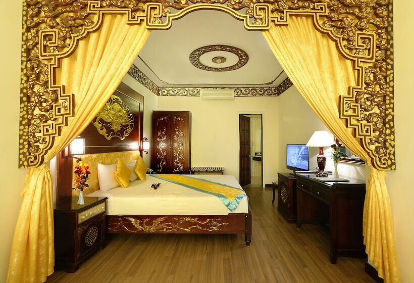 سوئیت رویال, Thanh Lich Royal Boutique