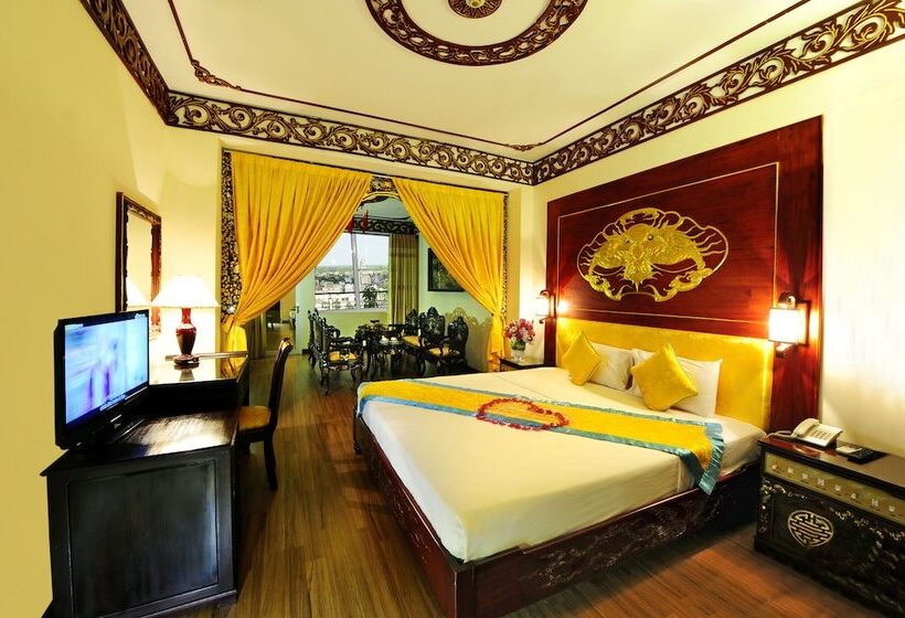 سوئیت رویال, Thanh Lich Royal Boutique