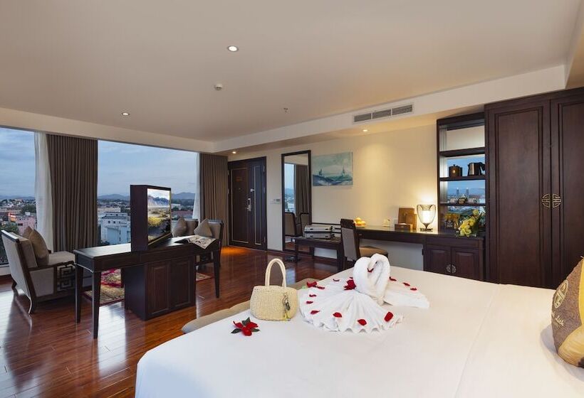 سوییت, Thanh Lich Royal Boutique