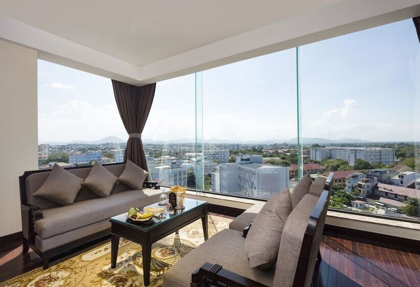 سوییت, Thanh Lich Royal Boutique