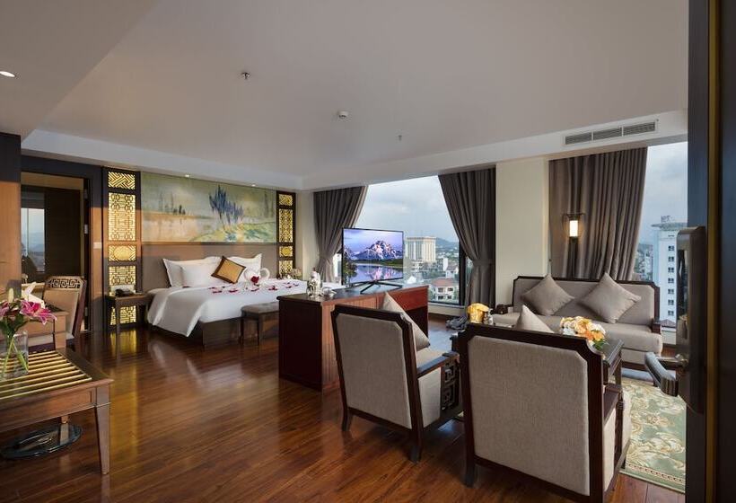 سوییت, Thanh Lich Royal Boutique