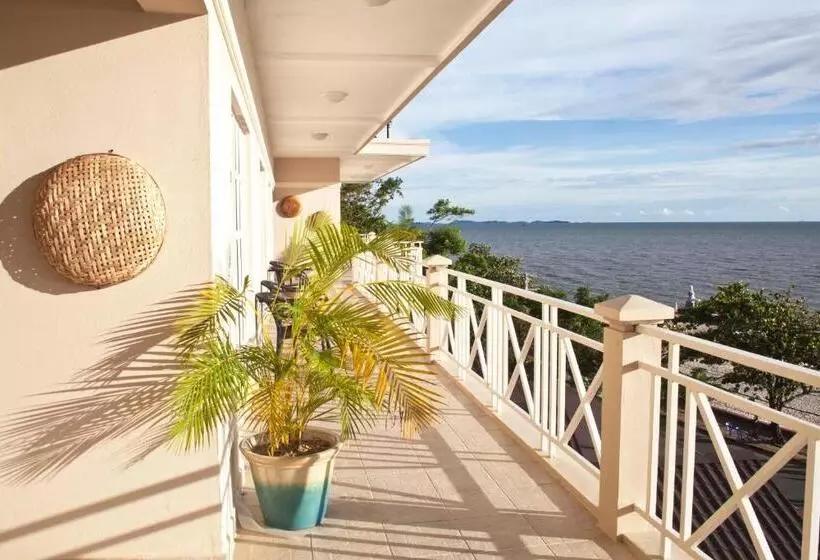 اتاق استاندارد, The Beach House
