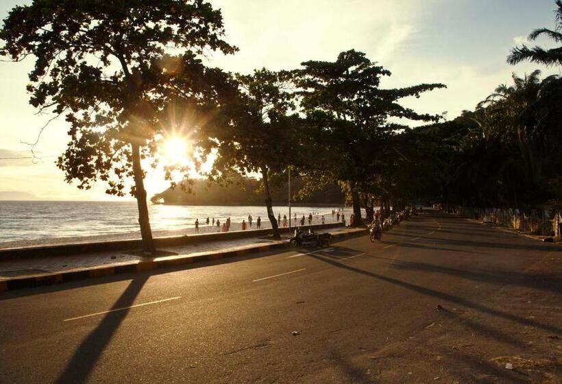 غرفة قياسية, The Beach House