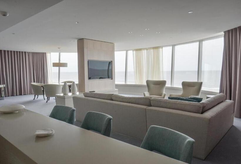 جناح رئاسى, The Grand