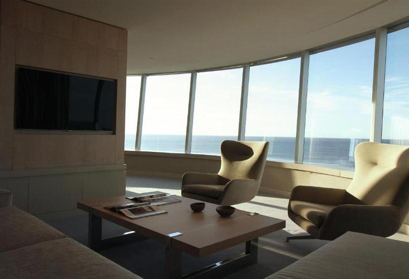 جناح رئاسى, The Grand