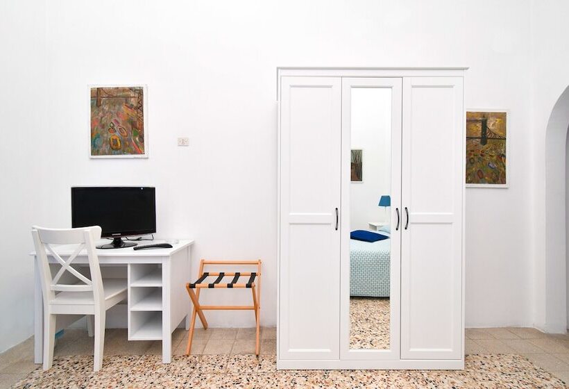 اتاق استاندارد سه نفره, Villa Panoramica