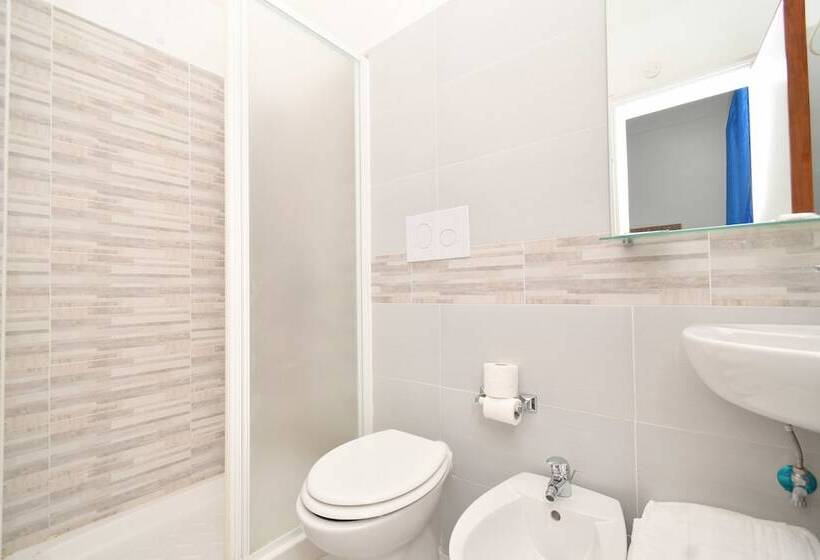 اتاق استاندارد چهار تخته, Villa Panoramica