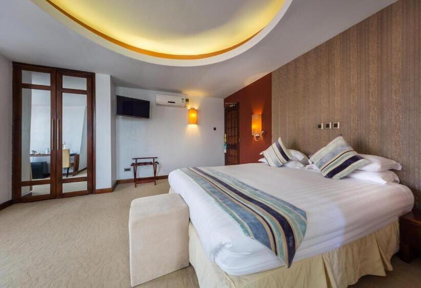 اتاق اجرایی, Imperial Heights Hotel, Entebbe