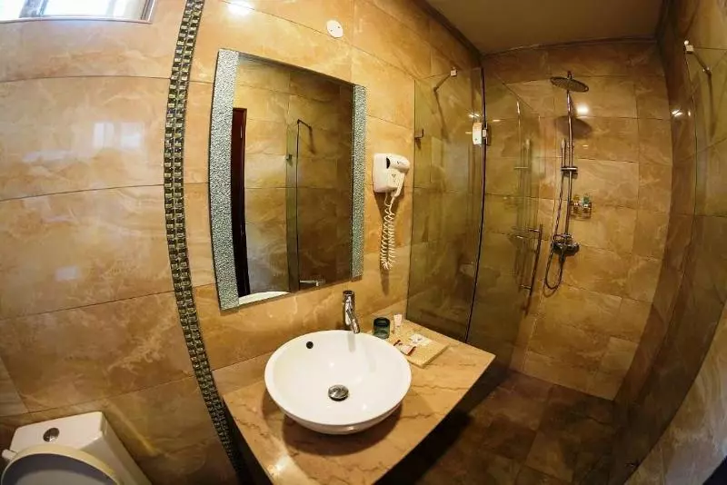 اتاق استاندارد, Imperial Heights Hotel, Entebbe
