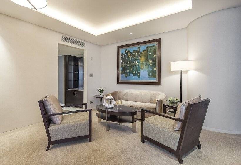 سوییت لوکس, Lotte Hotel Hanoi