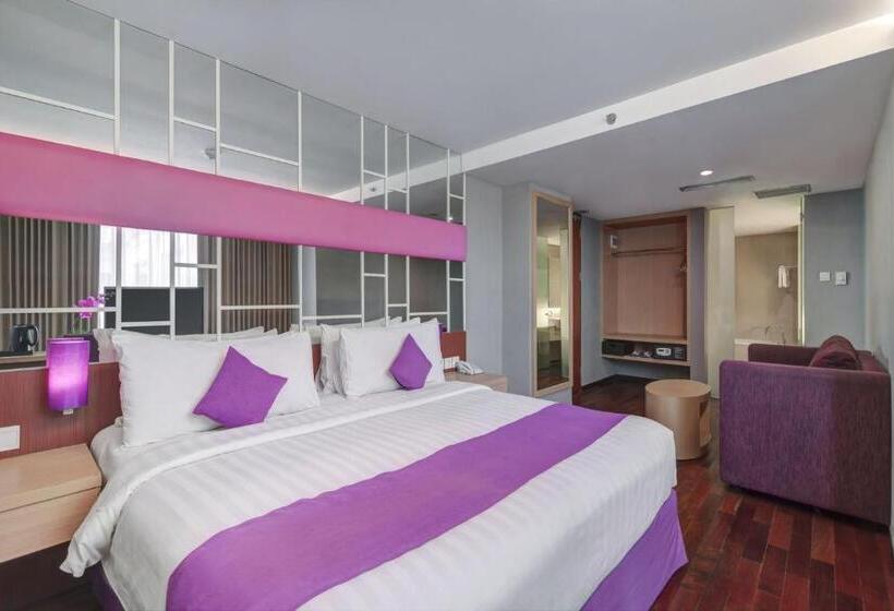 套房, Quest Hotel Darmo   Surabaya By Aston