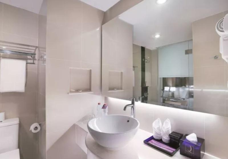اتاق لوکس, Quest Hotel Darmo   Surabaya By Aston