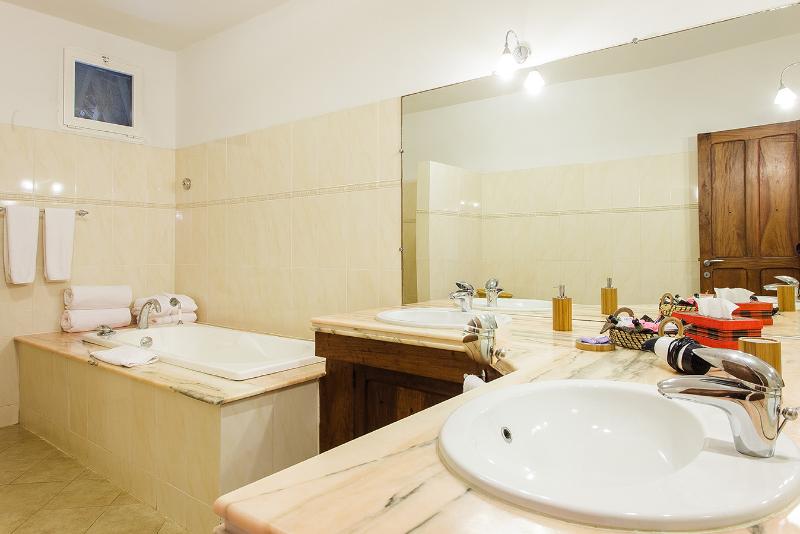 行政套房, Quest Hotel Darmo   Surabaya By Aston