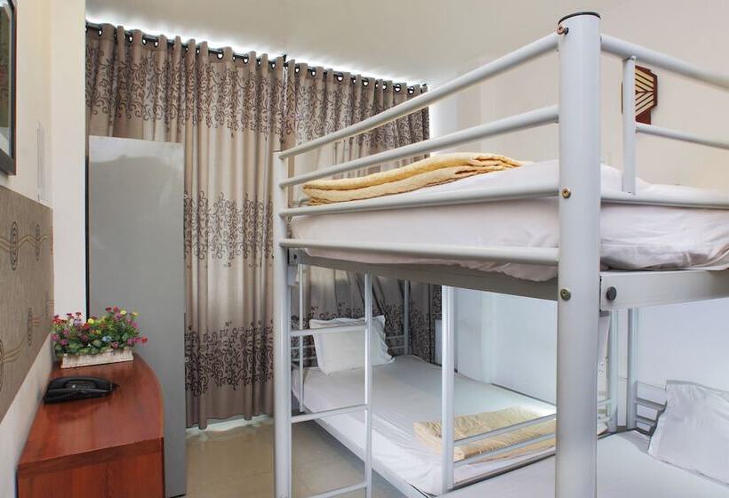 تختخواب در اتاق مشترک, Saigon Backpackers Hostel   Bui Vien