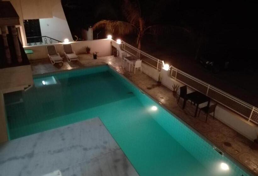 استودیوی استاندارد با چشم‌انداز دریا, Salalah Beach Resort   Villas