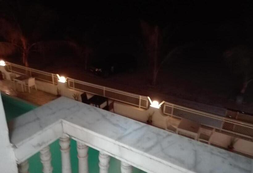 اتاق استاندارد با چشم‌انداز دریا, Salalah Beach Resort   Villas