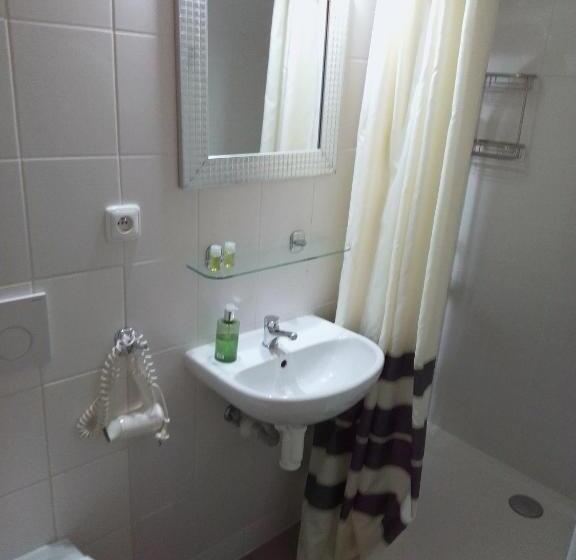 标准工作室, Antonio Residence