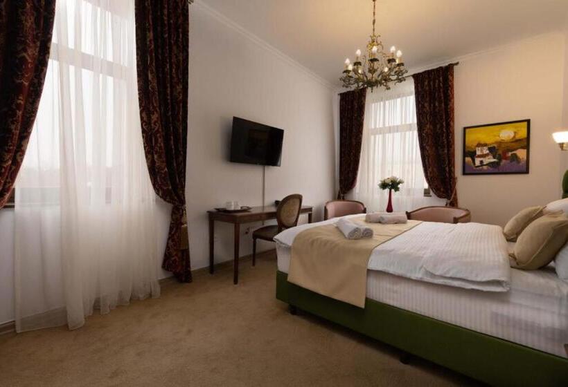 غرفة قياسية سرير كينج, Carolina Heritage