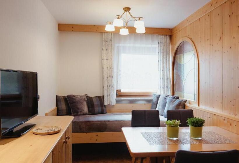 דירת חדר בקומת קרקע, Oberaldoss Residence Wellness