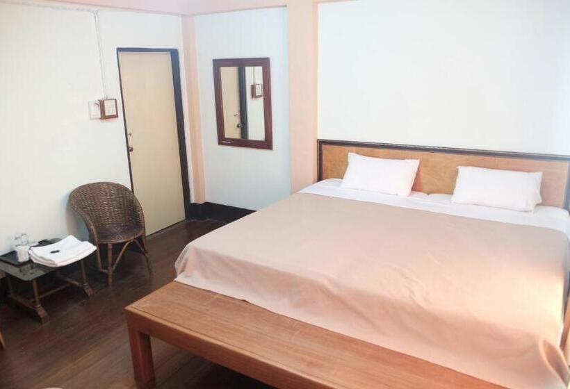 ファミリールーム, Manilath Guesthouse