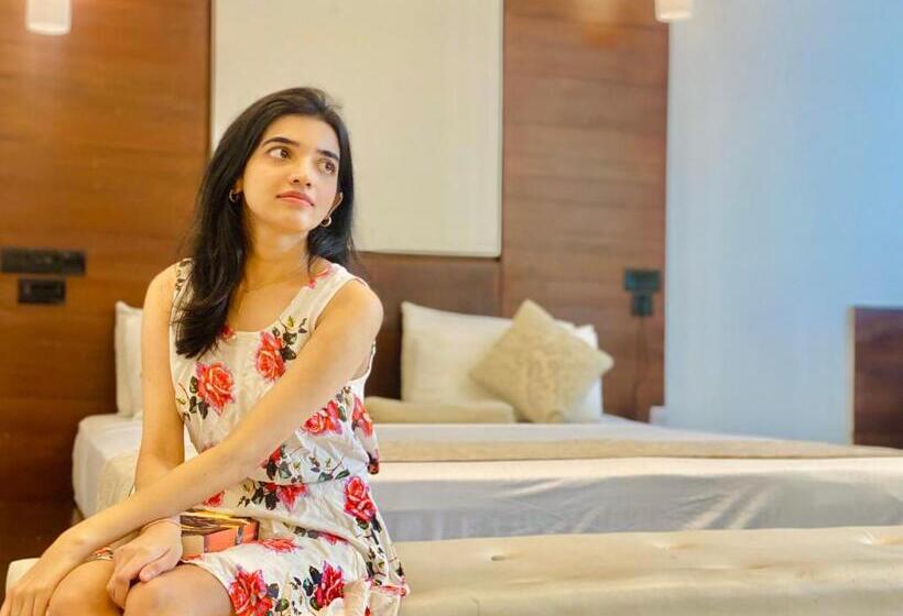 Standard Værelse m. Balkon, Quick Stop Inn