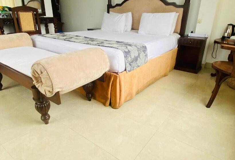 Standard Værelse m. Balkon, Quick Stop Inn