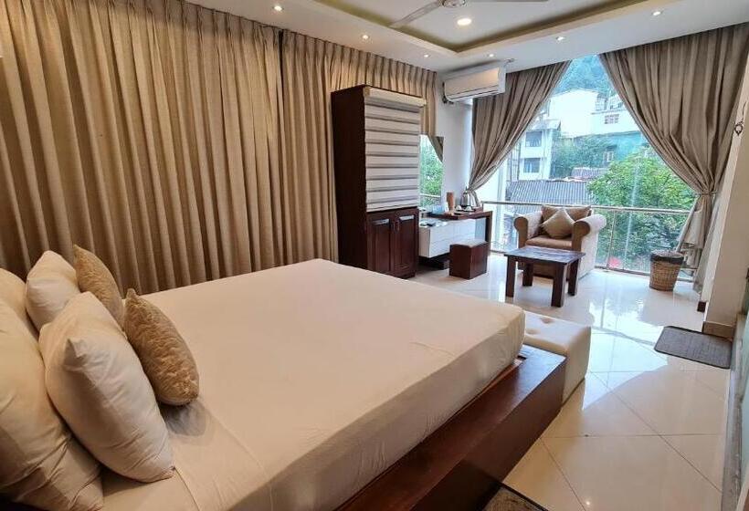 Standard Værelse m. Balkon, Quick Stop Inn