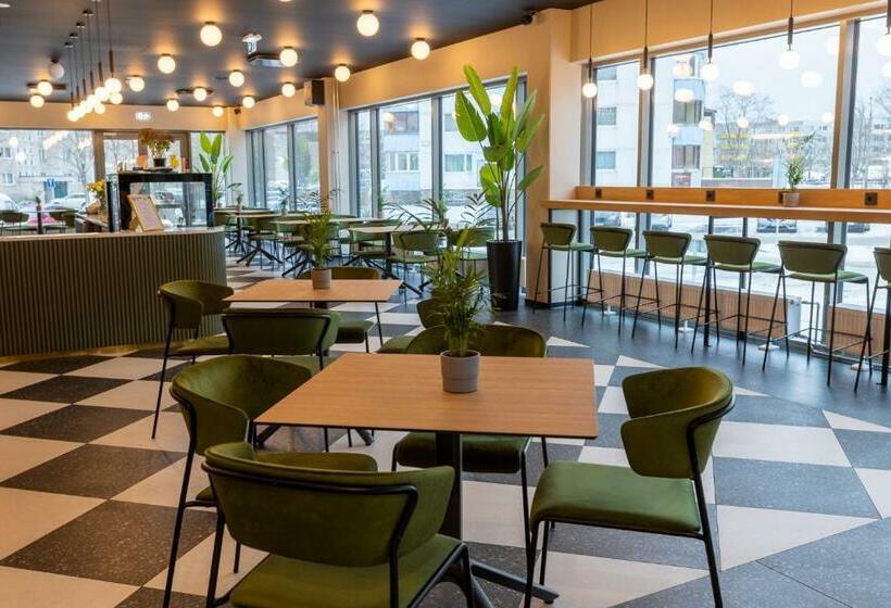 اتاق استاندارد, Ring Sport Hostel