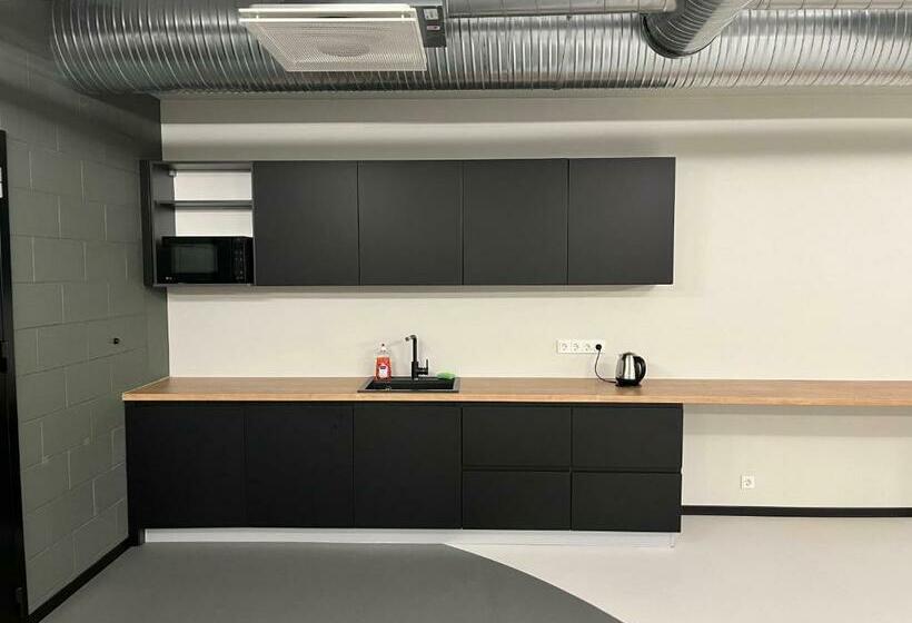 اتاق استاندارد, Ring Sport Hostel