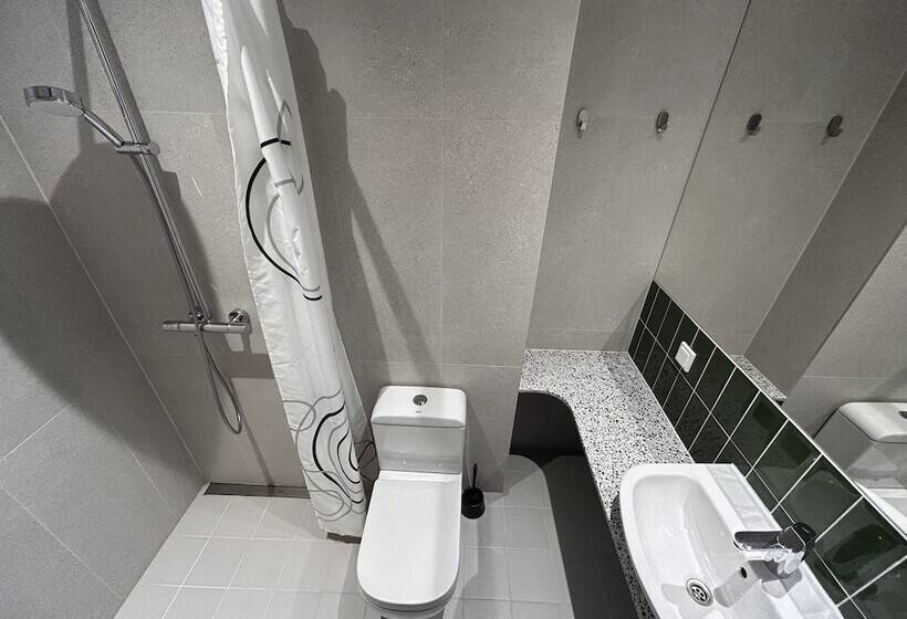 اتاق استاندارد, Ring Sport Hostel