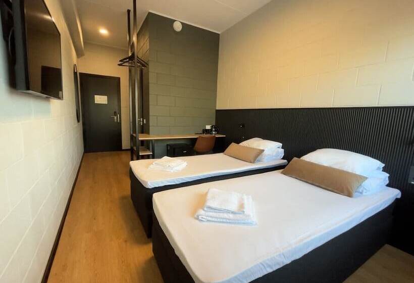 اتاق استاندارد, Ring Sport Hostel