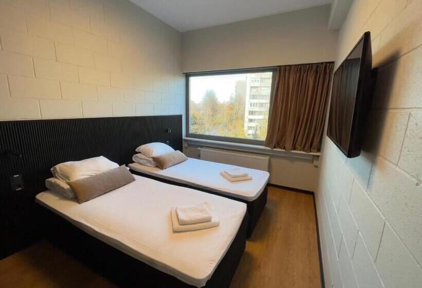 اتاق استاندارد, Ring Sport Hostel